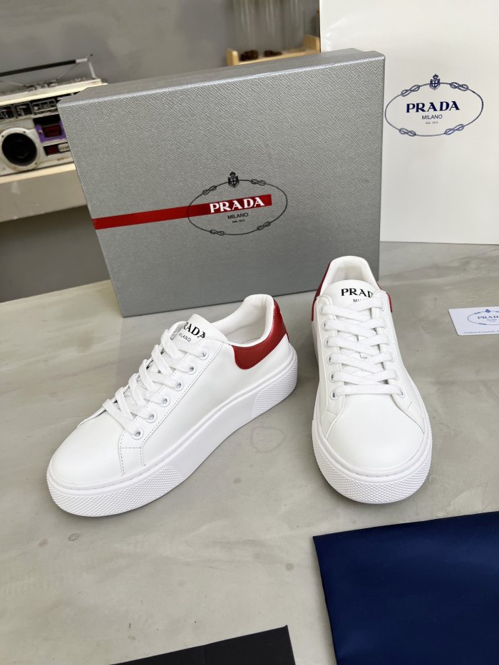 Prada 012 Casual shoes XM092