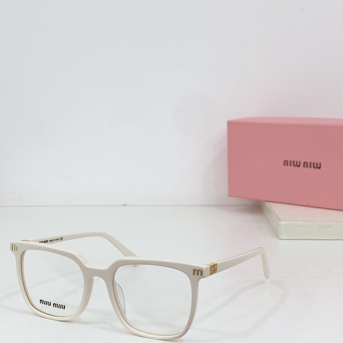 Miu Miu Sunglasses VMU61ZS SM041