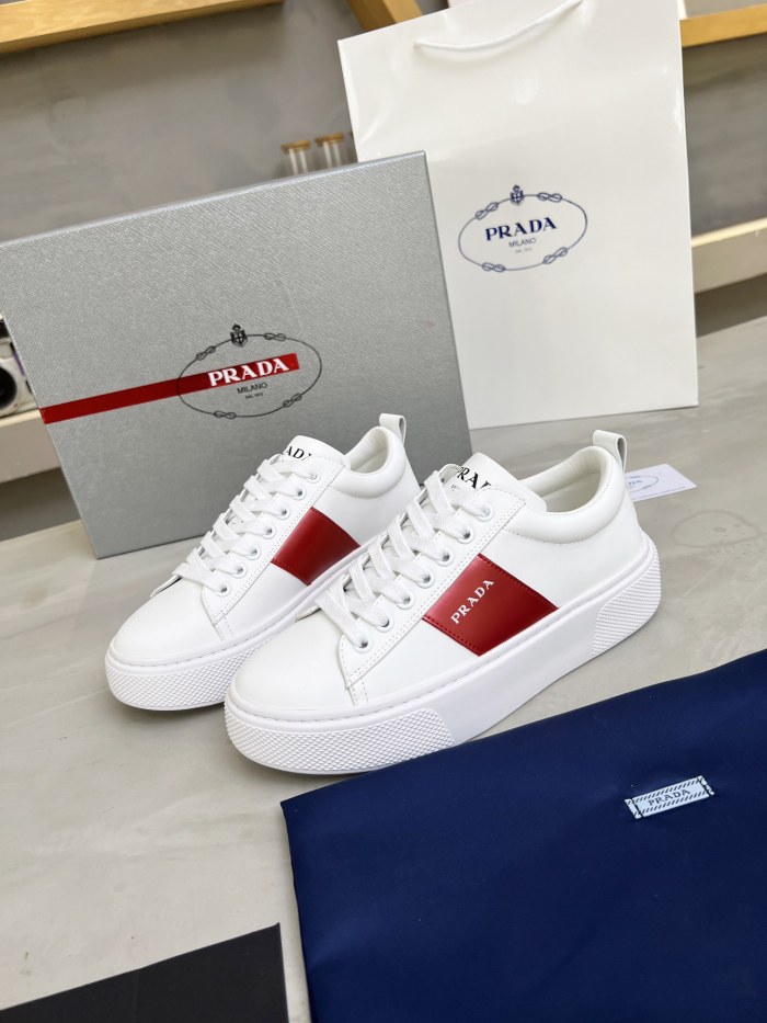 Prada 014 Casual shoes XM092