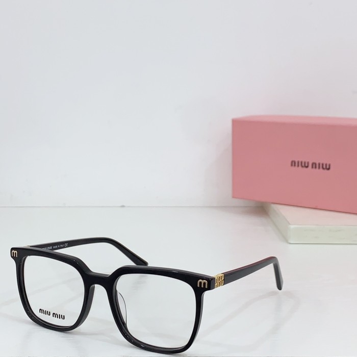 Miu Miu Sunglasses VMU61ZS SM041