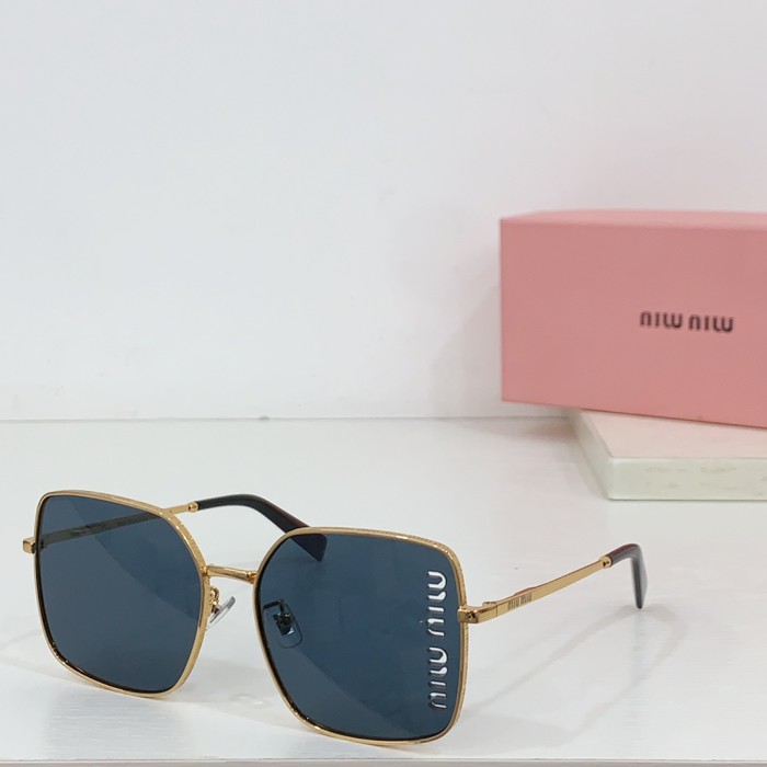 Miu Miu Sunglasses SMU 51Y SM011