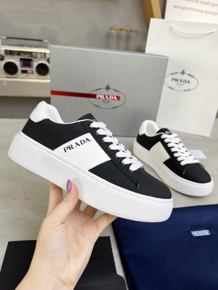 Prada 013 Casual shoes XM092