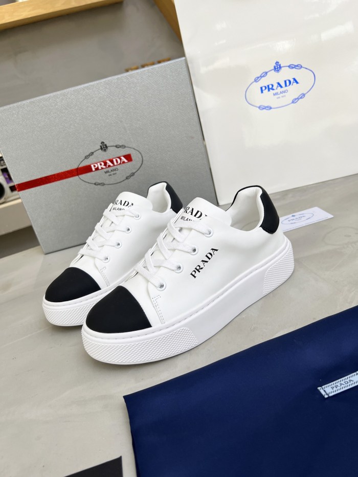 Prada 014 Casual shoes XM092