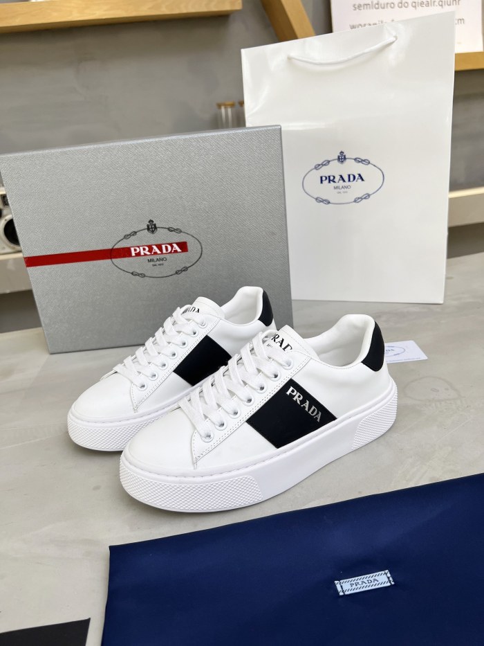 Prada 013 Casual shoes XM092