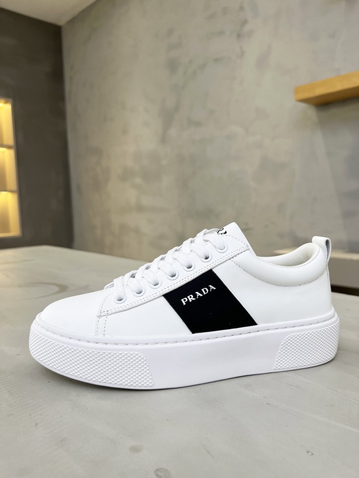 Prada 014 Casual shoes XM092
