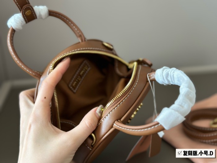 Miu Miu Handbag 009 LLS571 17cm
