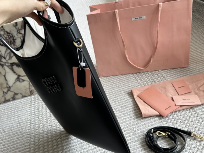 Miu Miu Tote 004 LLS071 35cm
