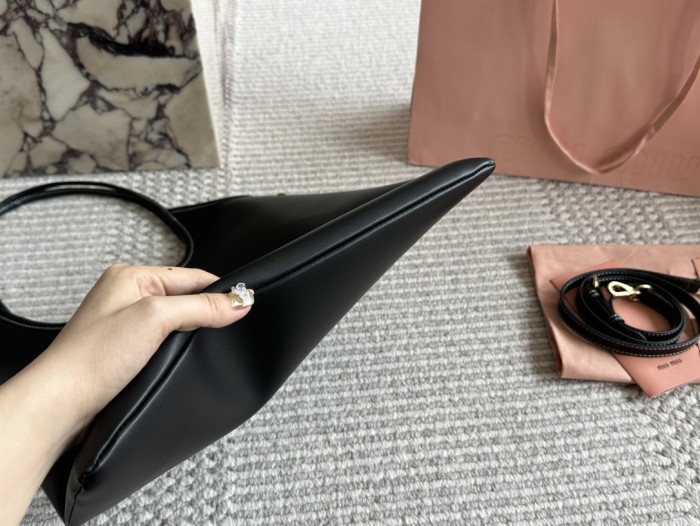 Miu Miu Tote 004 LLS071 35cm