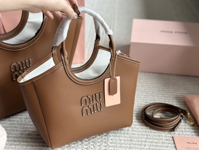 Miu Miu Tote 007 LLS081091 22-33cm