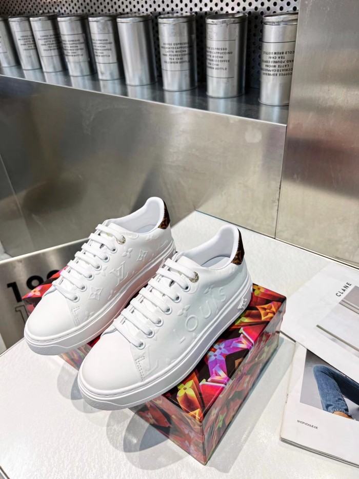 LV 034 Casual shoes HL052