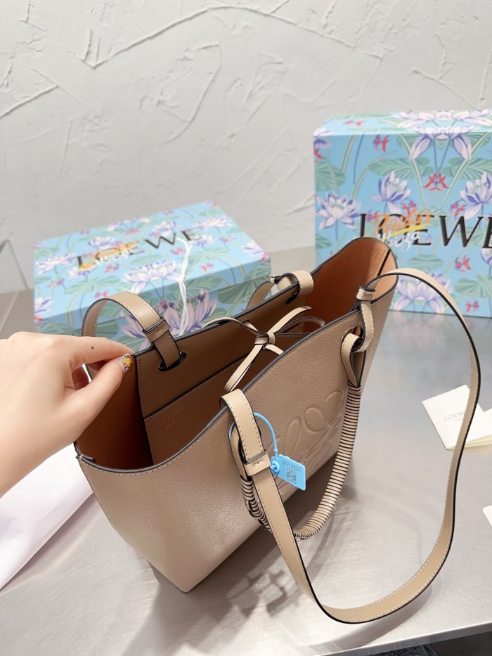 Loewe Tote 003 LLS051 29cm