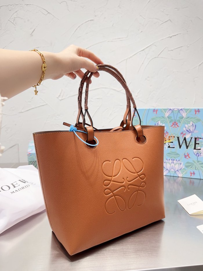 Loewe Tote 003 LLS051 29cm