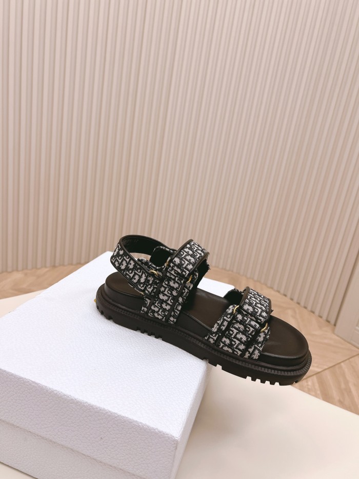 Dior shoes 045 HL052