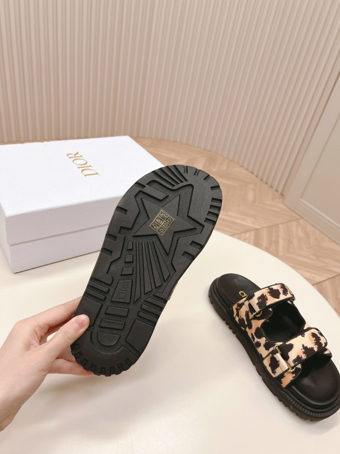 Dior shoes 043 HL052