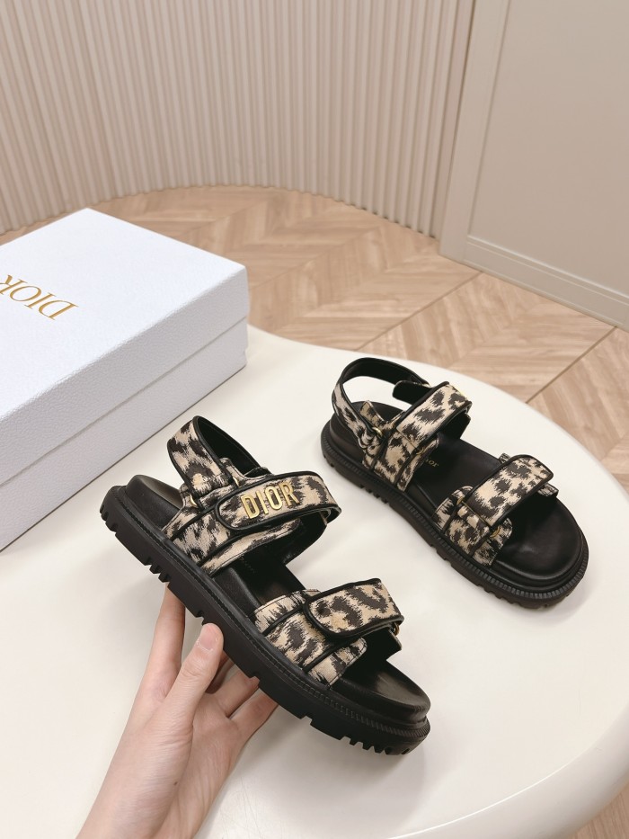 Dior shoes 045 HL052