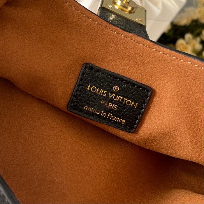 LV Low Key Shoulder Bag M24611 LM041 26cm