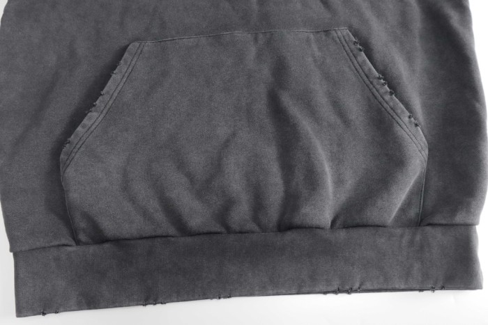Balenciaga Sweatshirts 008