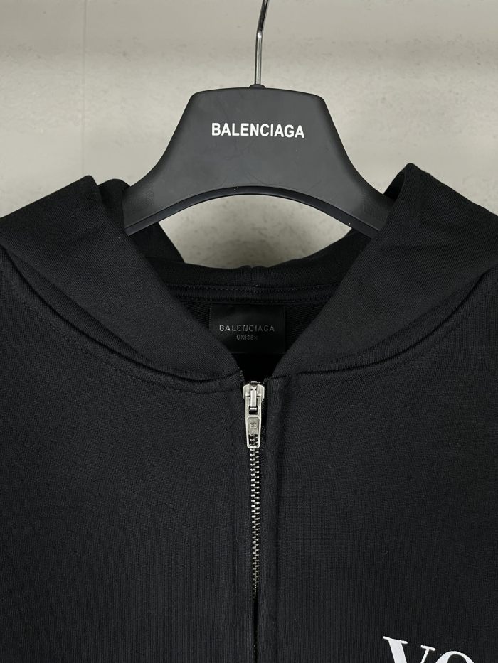 Balenciaga Sweatshirts 021
