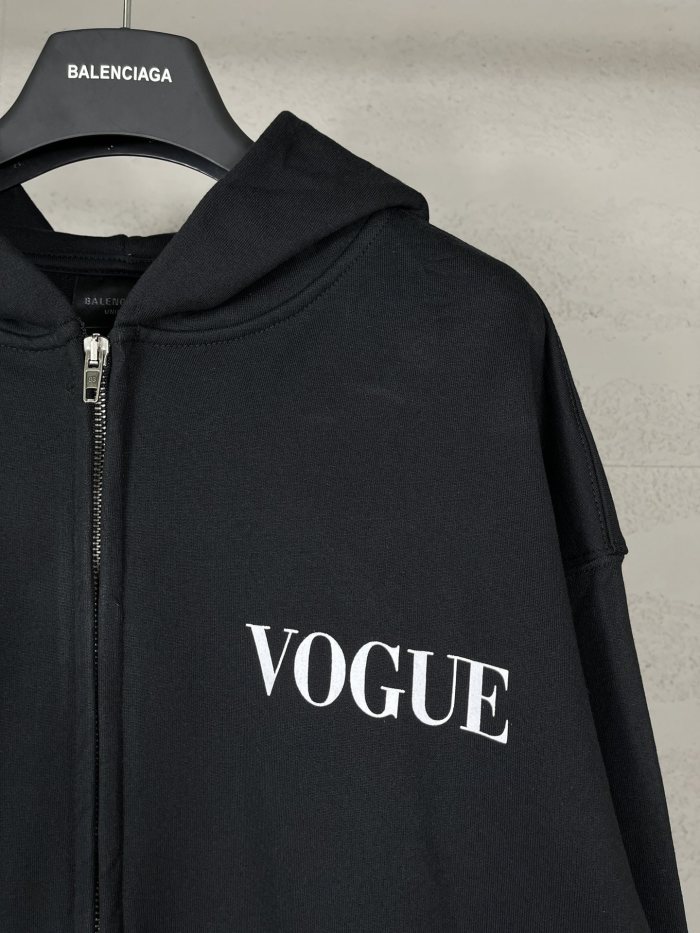 Balenciaga Sweatshirts 021