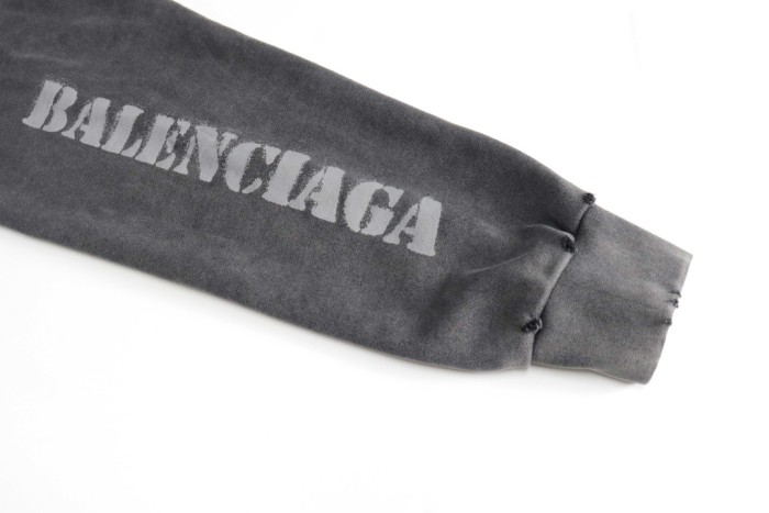 Balenciaga Sweatshirts 008