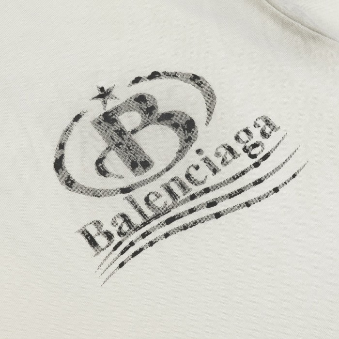 Balenciaga Sweatshirts 025
