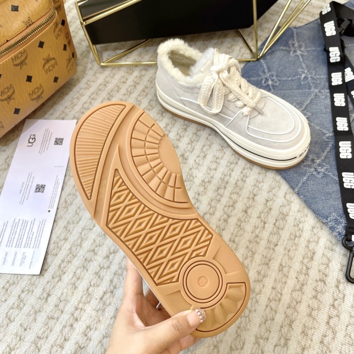 UGG shoes 018 BY032