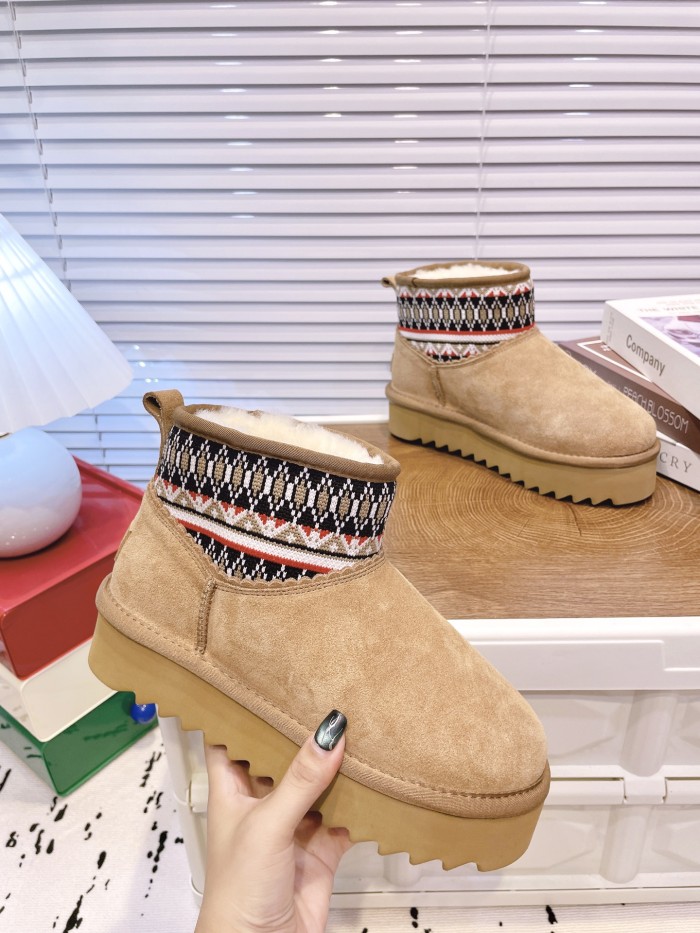 UGG shoes 022 BY002
