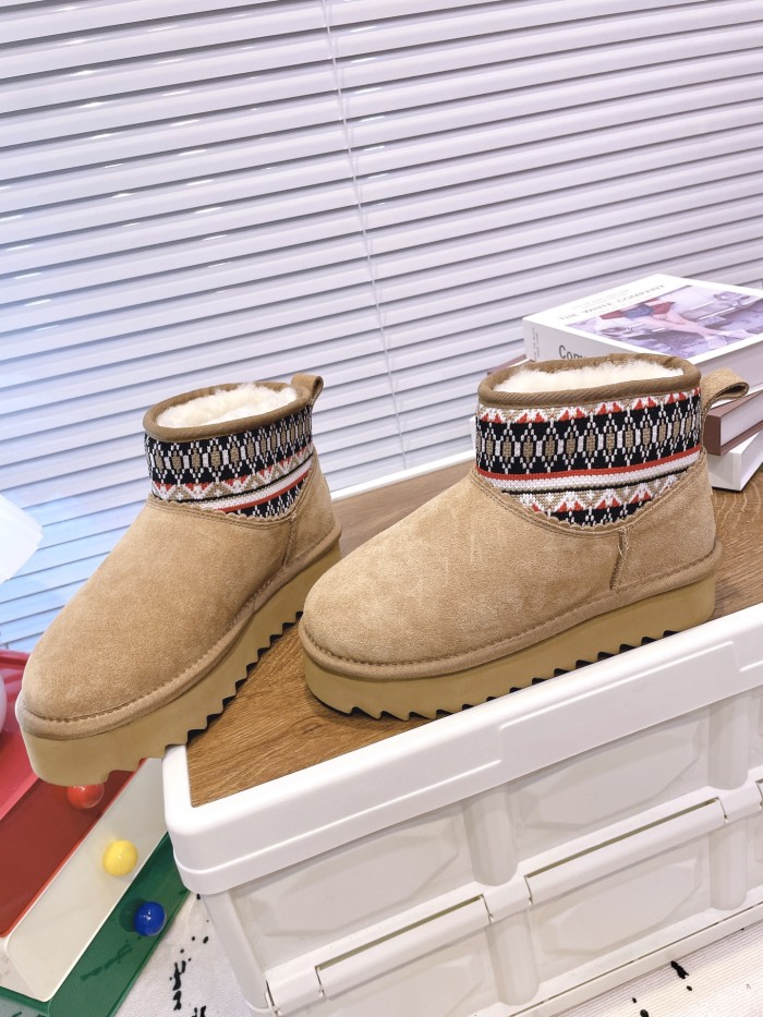 UGG shoes 022 BY002