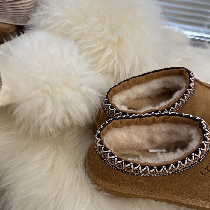 UGG shoes 021 BY061