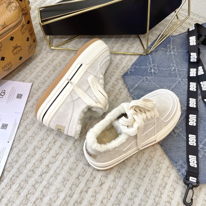 UGG shoes 018 BY032