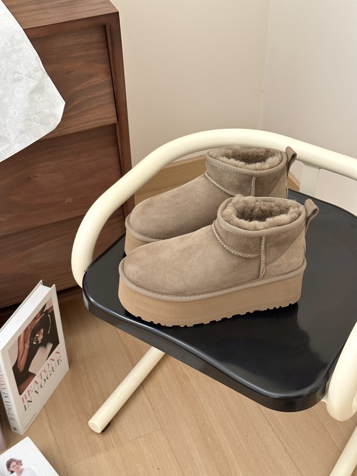 UGG shoes 024 BY071