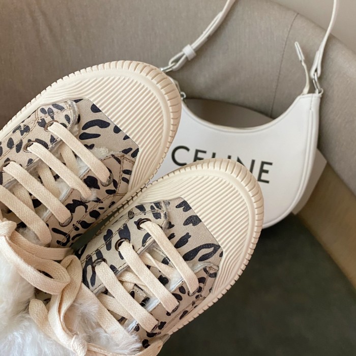 UGG shoes 017 BY012
