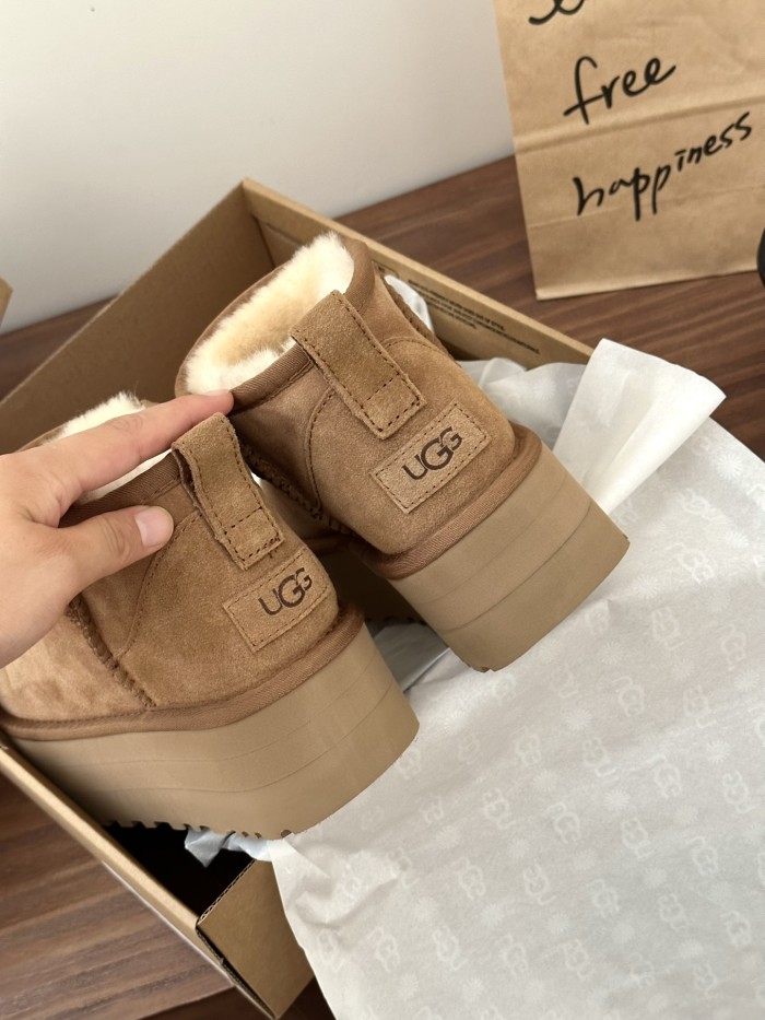 UGG shoes 024 BY071