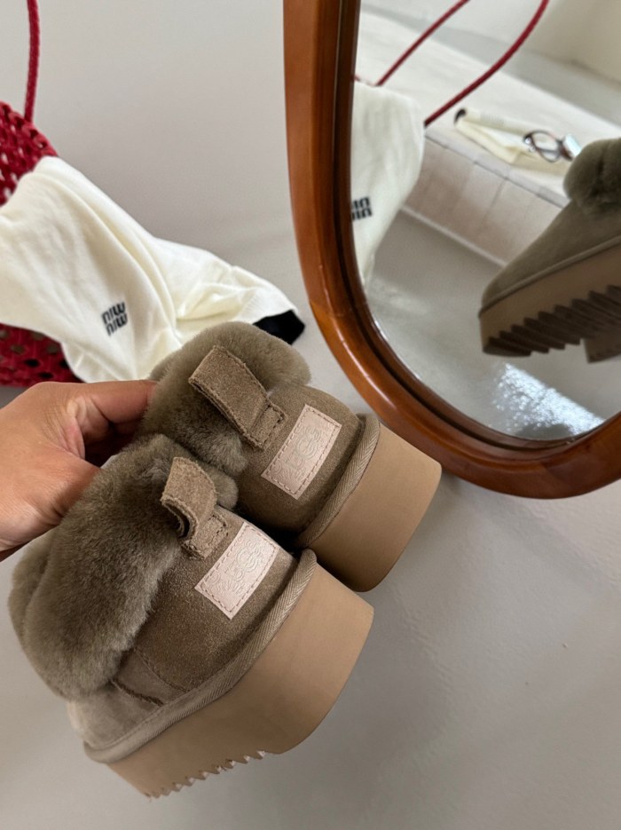 UGG shoes 010 BY081