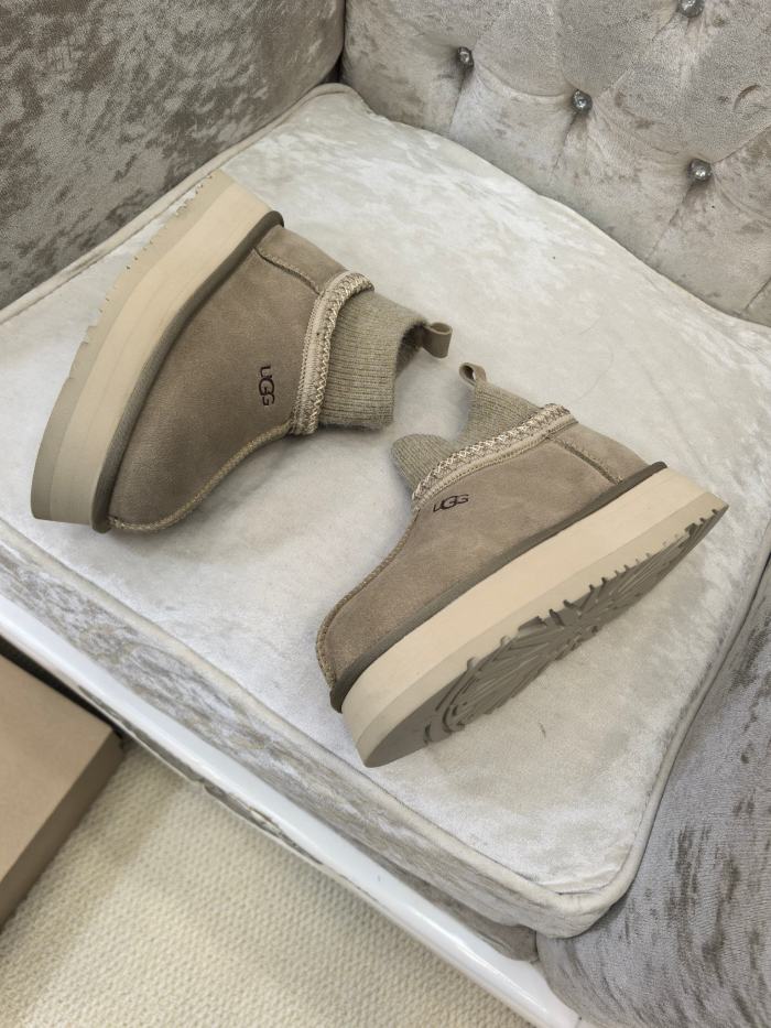UGG shoes 044 BY081