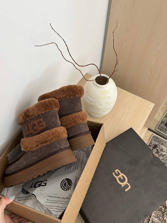 UGG shoes 036 BY002
