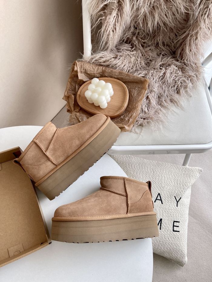 UGG shoes 030 BY071