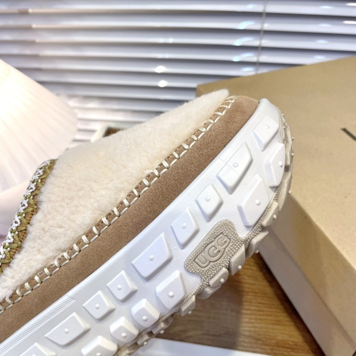 UGG shoes 039 BY002