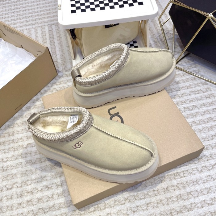 UGG shoes 029 BY071