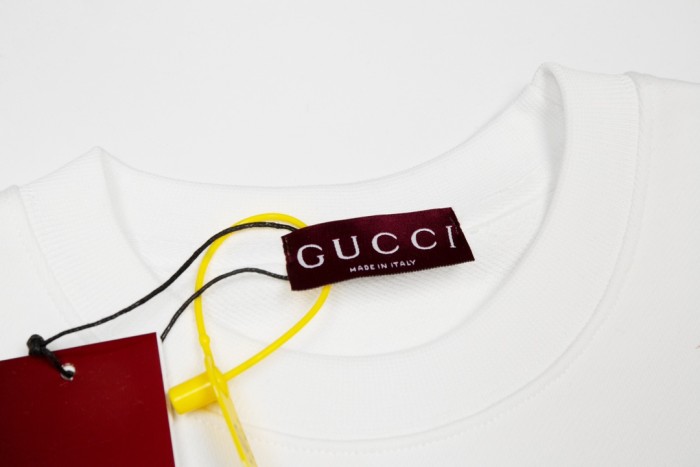 Gucci Sweatshirts 010