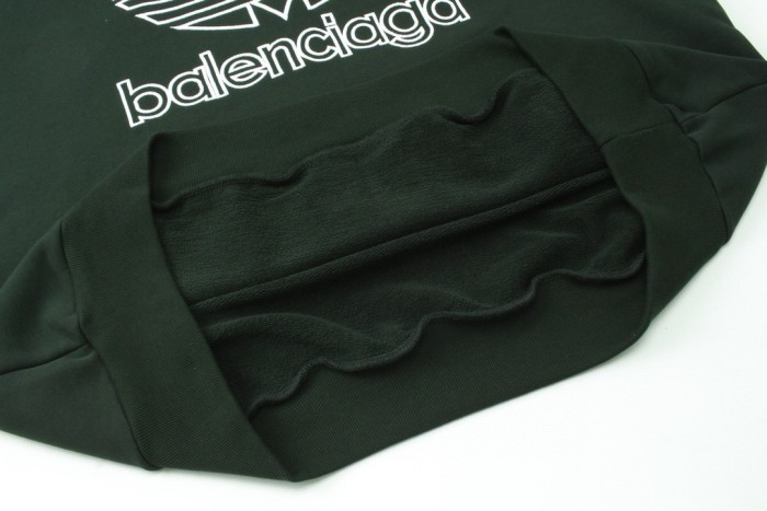 Balenciaga Sweatshirts 036
