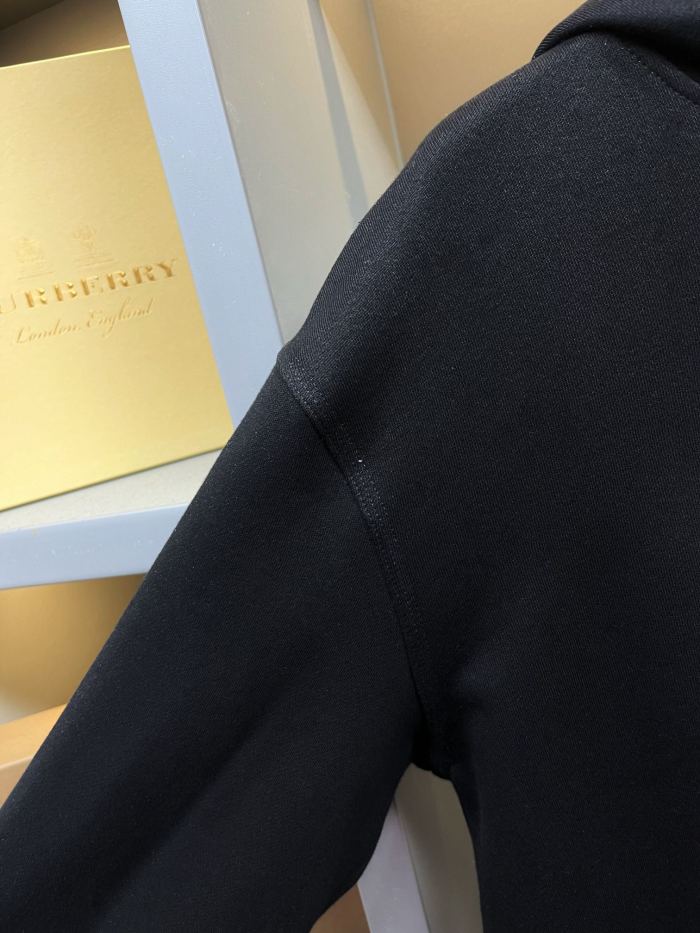 Burberry Sweatshirts 011