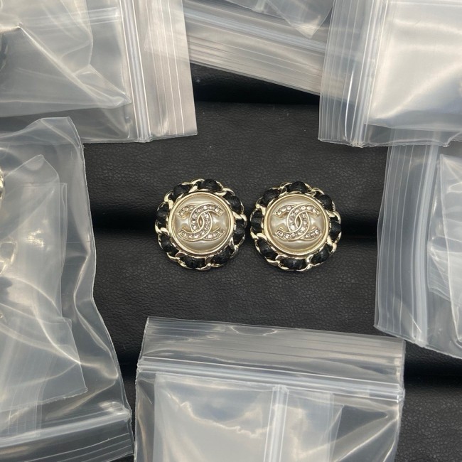 Chanel Earring 045