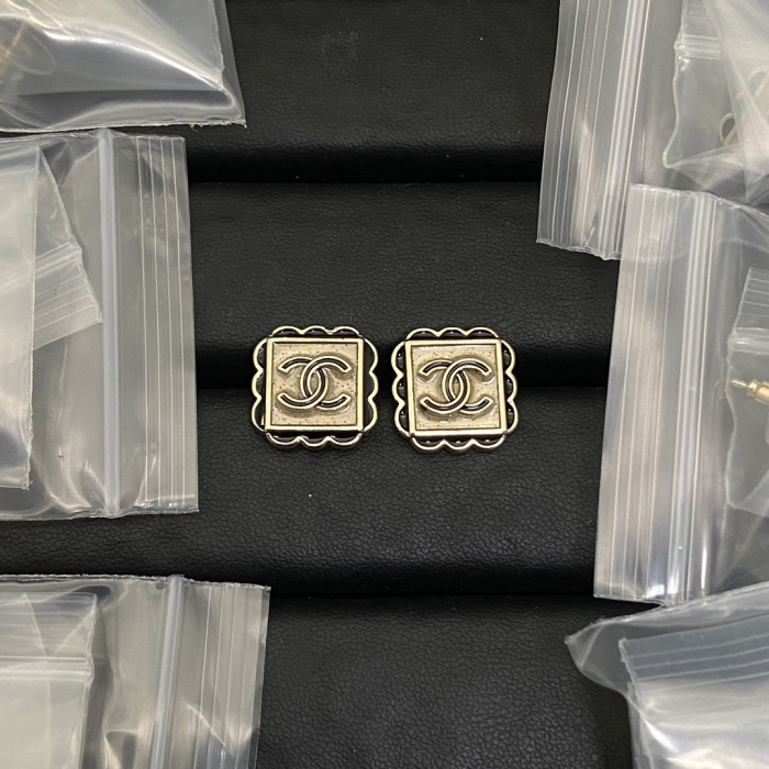 Chanel Earring 064