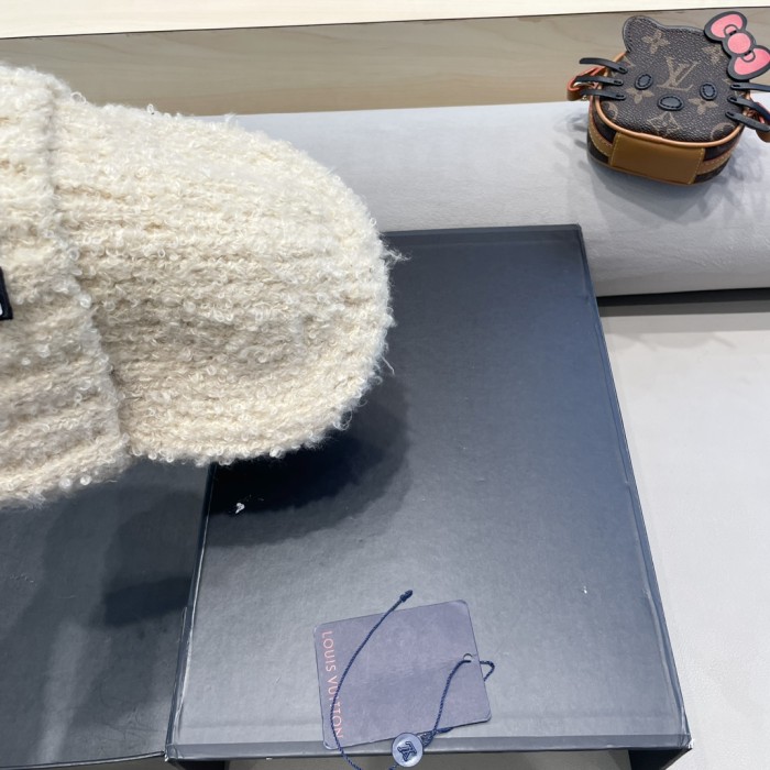 LV Knitted hats 004