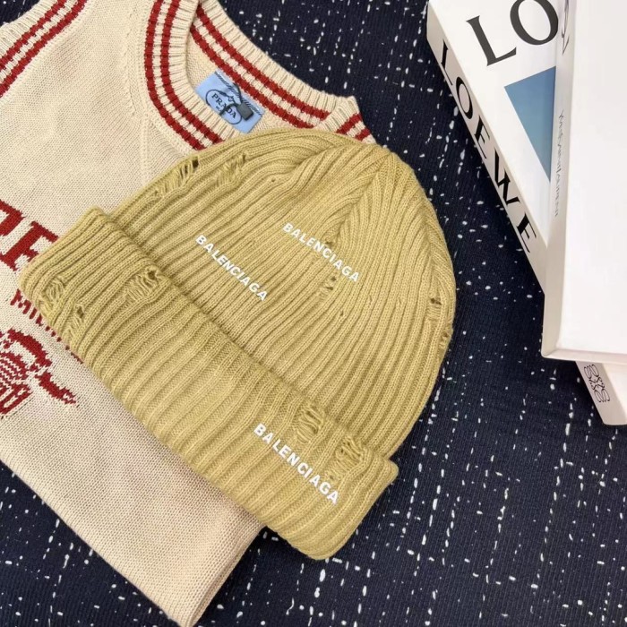 Balenciaga Knitted hats 001