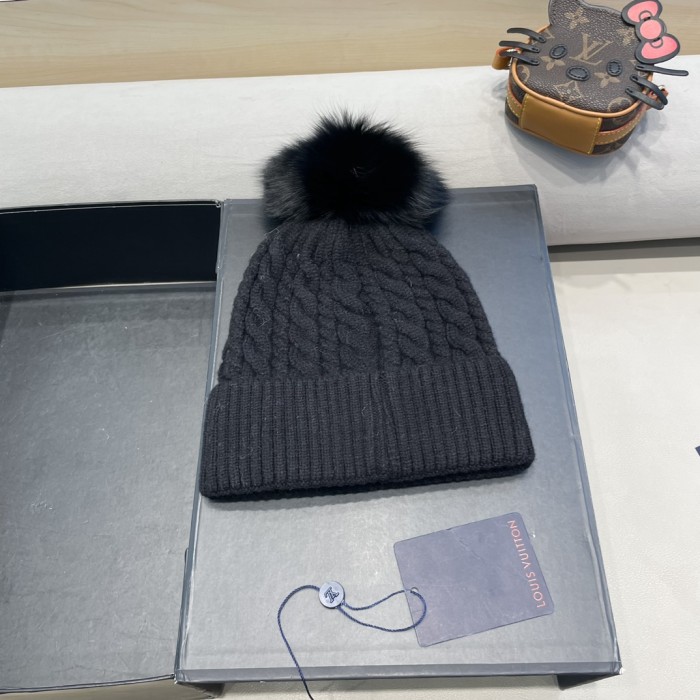 LV Knitted hats 003