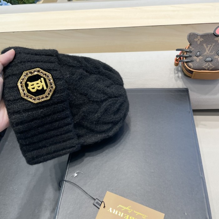 Burberry Knitted hats 002