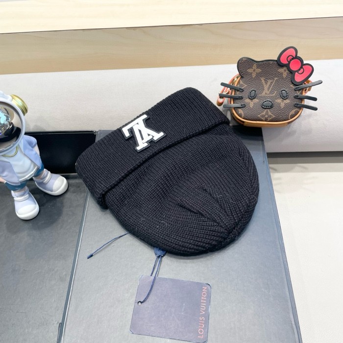 LV Knitted hats 001