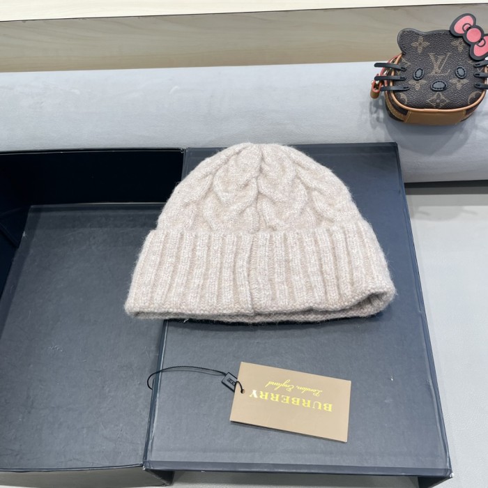 Burberry Knitted hats 002